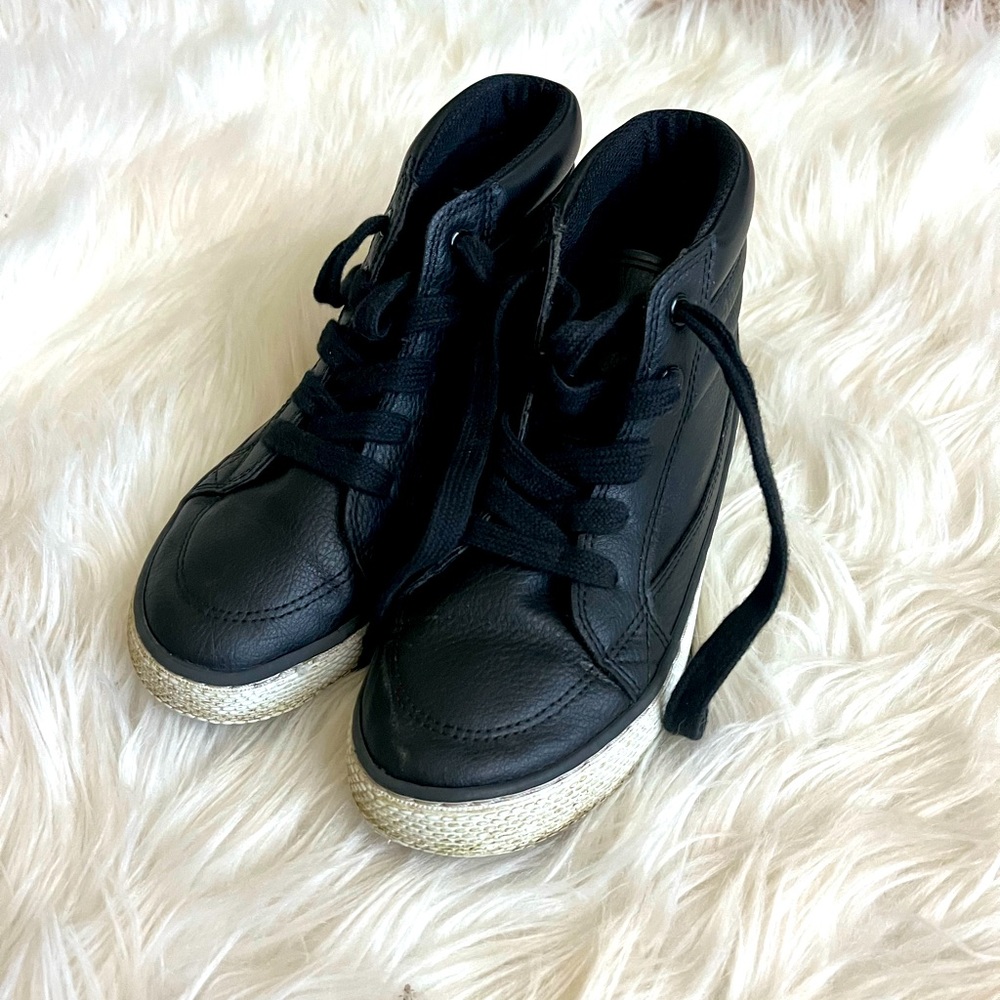Children’s Place Black High Top Shoes